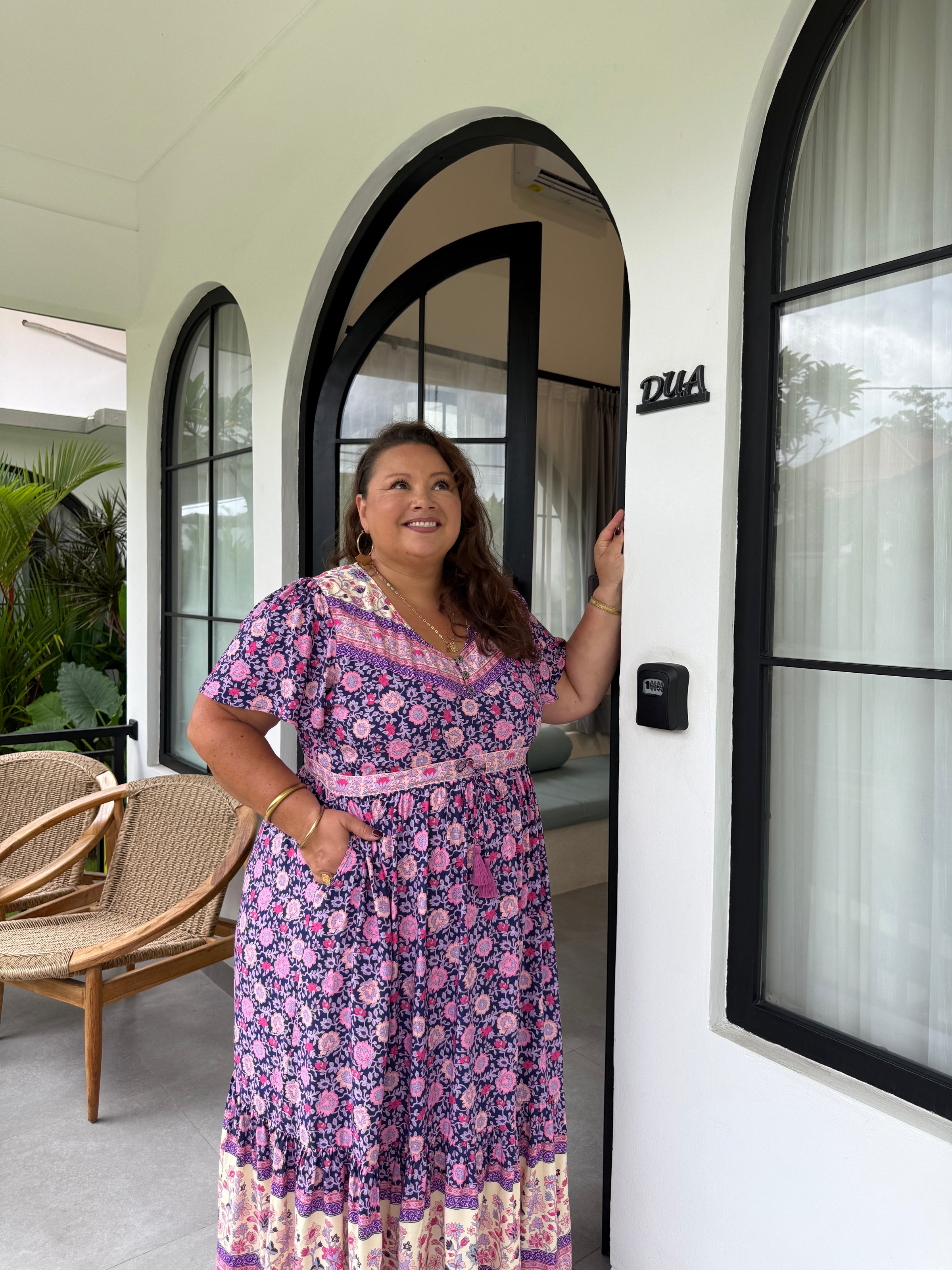 ISOLA Midaxi ~ Liora