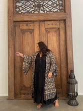 Load image into Gallery viewer, Shiva Gypsy Kimono